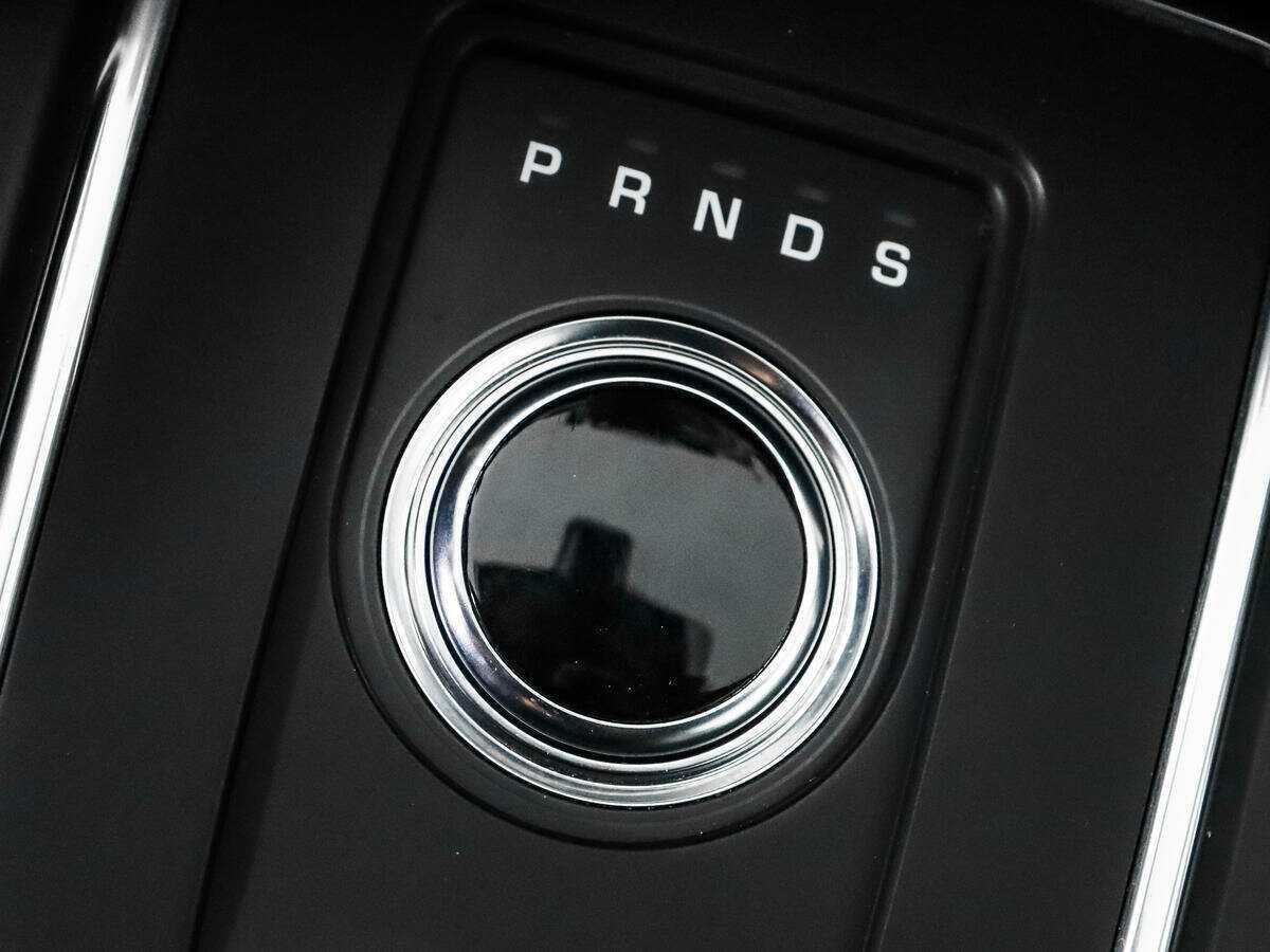 Б/У Лэнд Ровер Дискавери Спорт 2018 года. Фото: #9