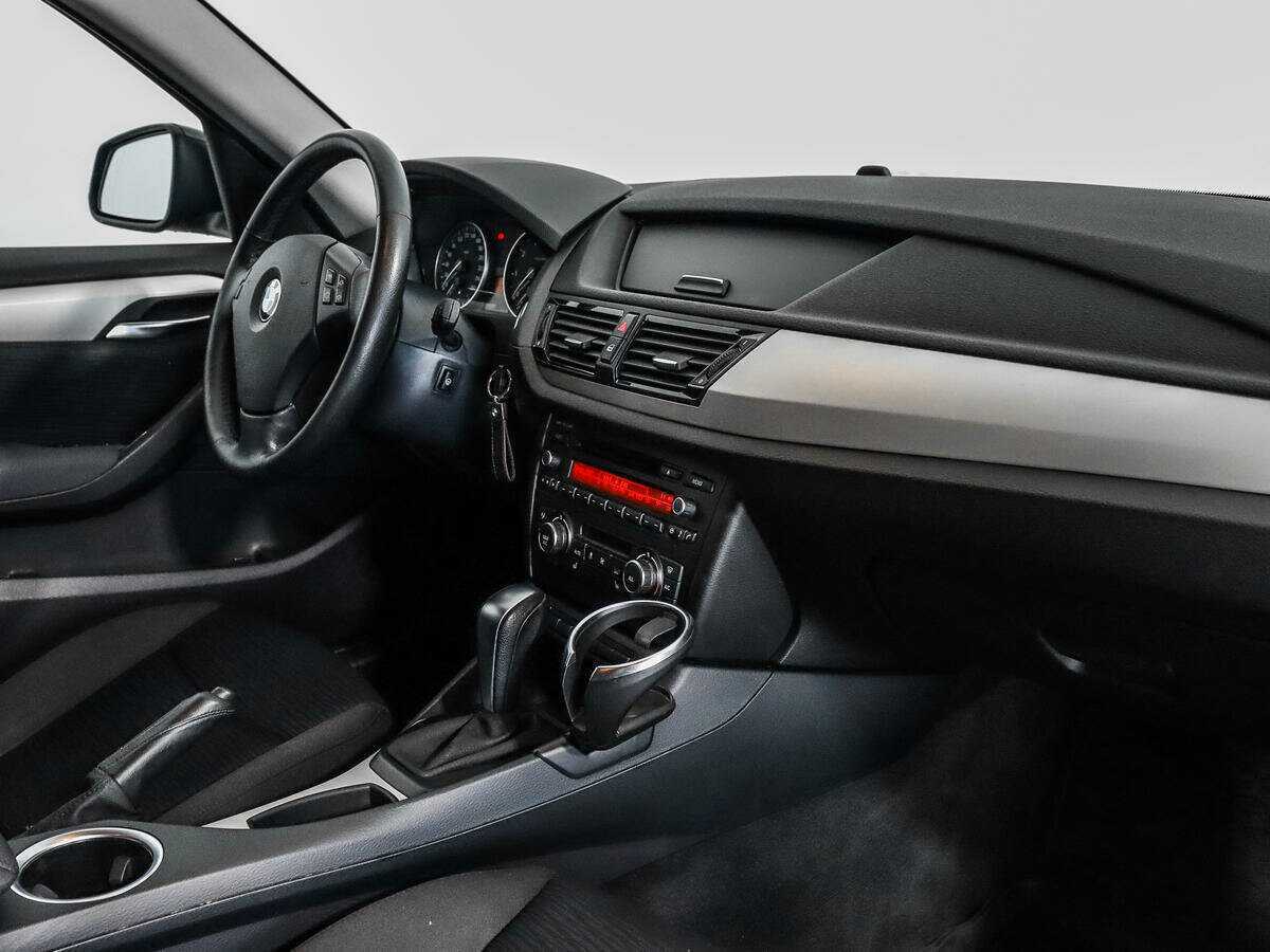 Б/У БМВ Икс1 2014 года. Фото: #11