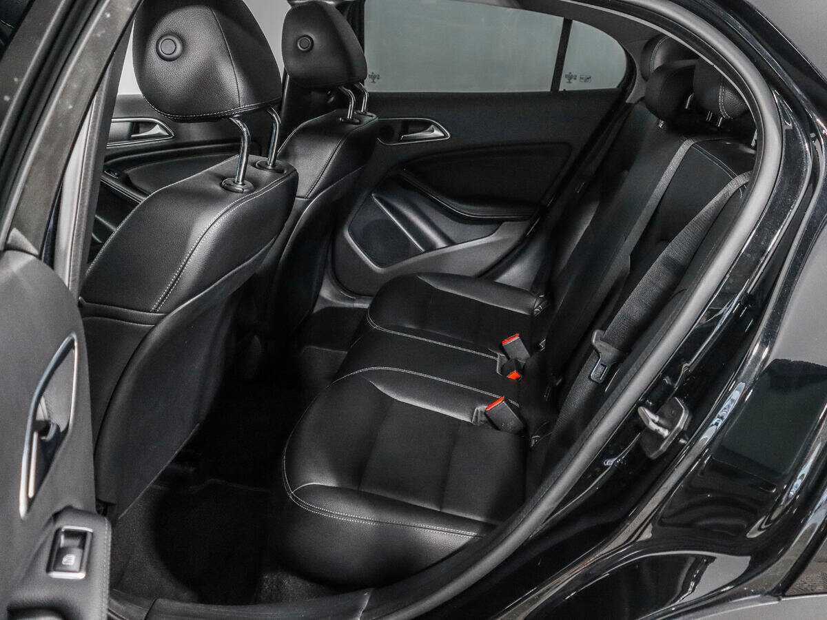 Б/У Мерседес-Бенц ГЛА 2017 года. Фото: #10