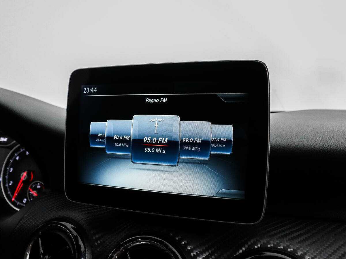 Б/У Мерседес-Бенц ГЛА 2017 года. Фото: #13