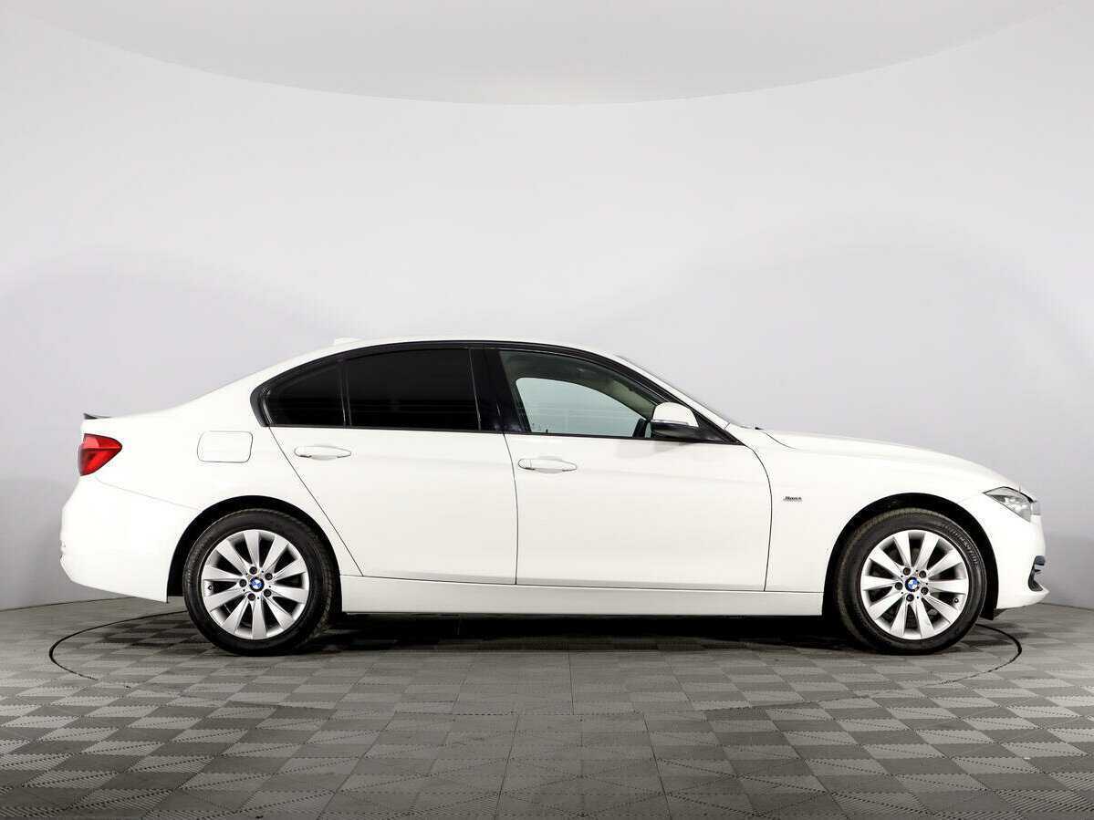 Б/У БМВ 3 серии 2016 года. Фото: #3