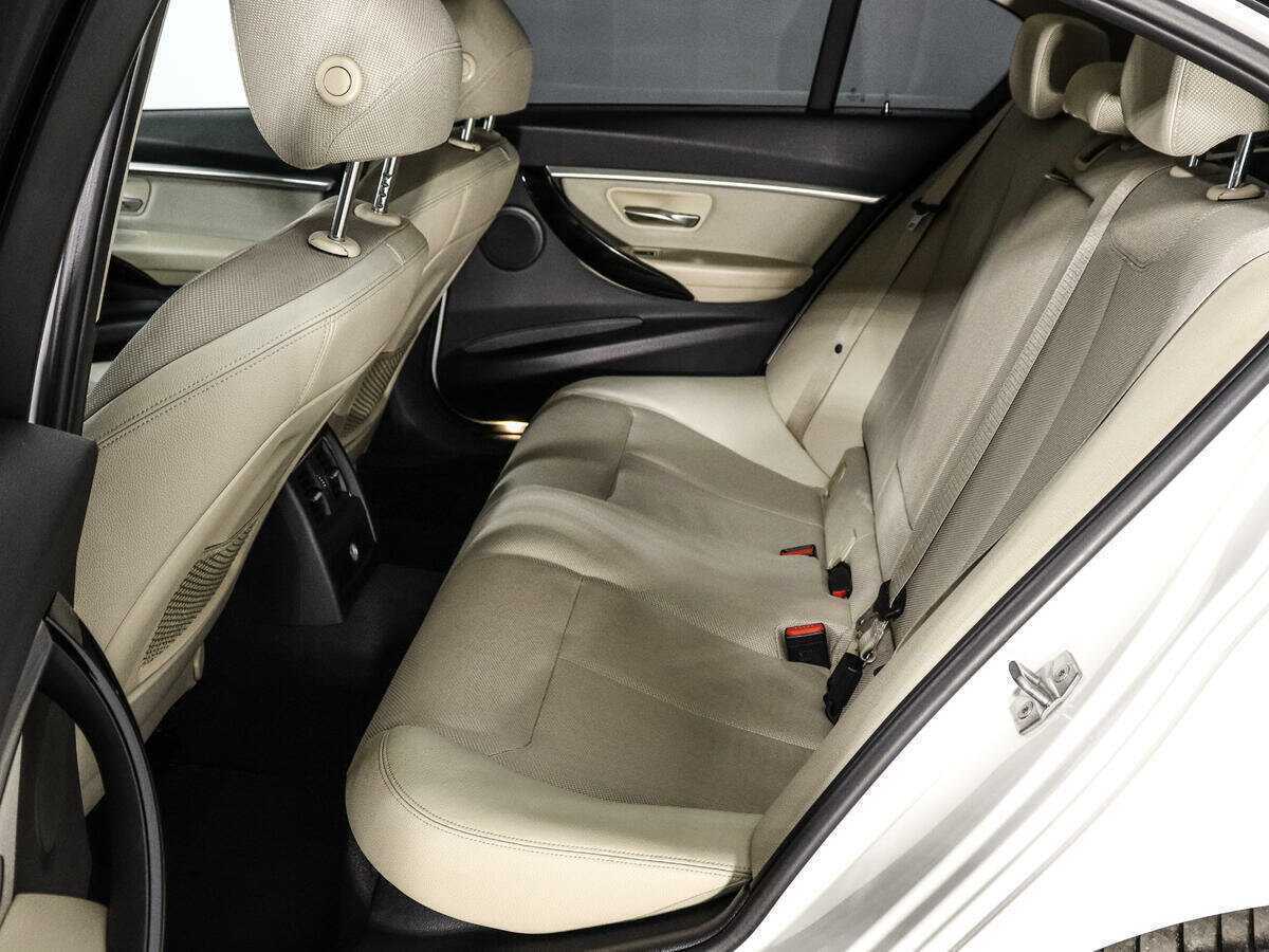 Б/У БМВ 3 серии 2016 года. Фото: #9