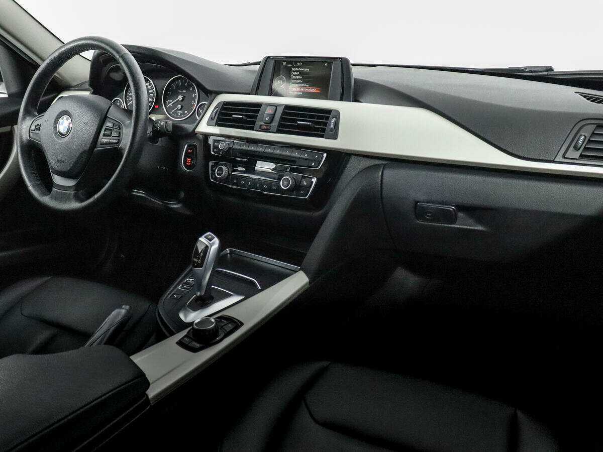 Б/У БМВ 3 серии 2016 года. Фото: #8