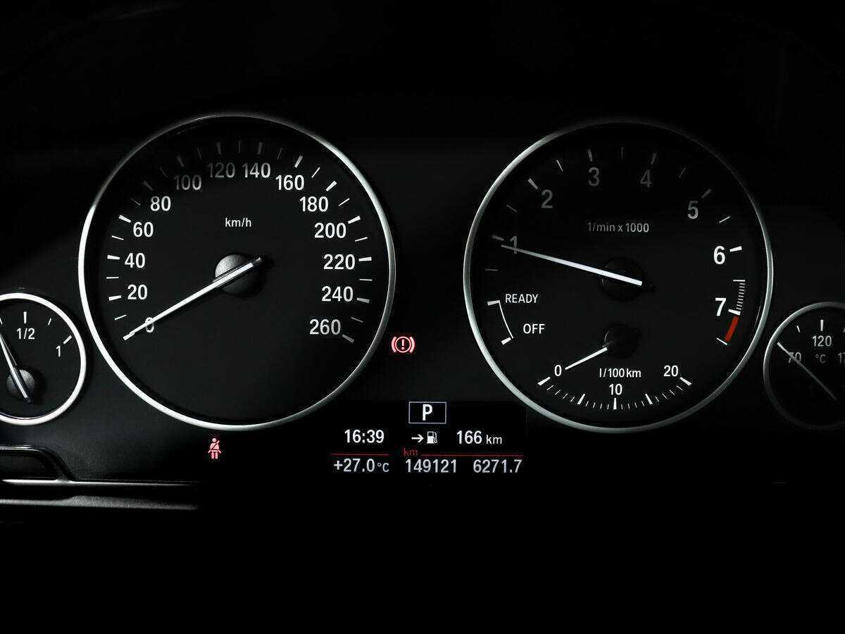 Б/У БМВ 3 серии 2016 года. Фото: #12