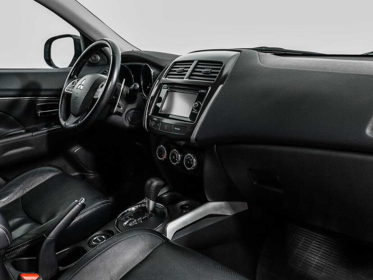 Б/У Митсубиши АС-Икс 2012 года. Фото: #12