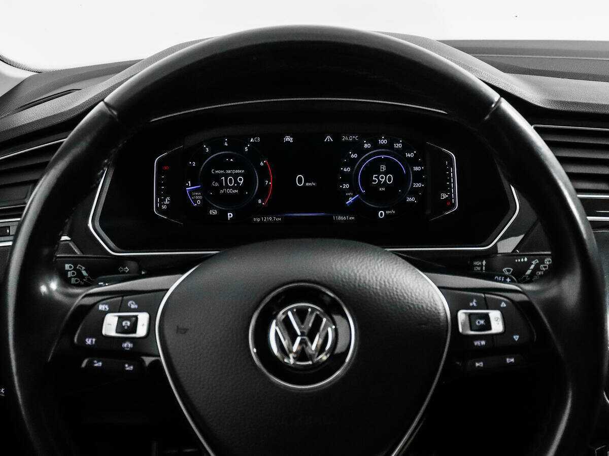 Б/У Фольксваген Тигуан 2019 года. Фото: #17