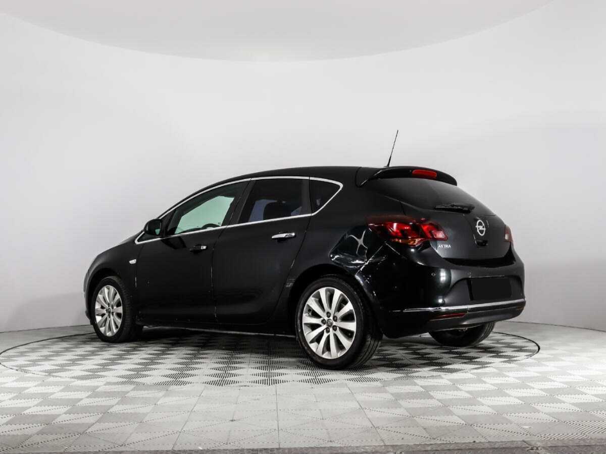 Б/У Опель Астра 2013 года. Фото: #6