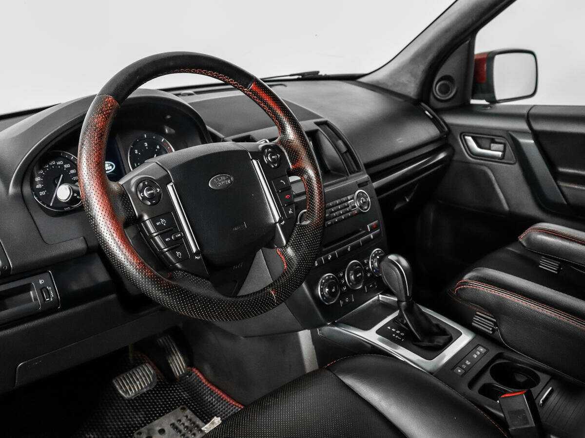 Б/У Лэнд Ровер Фрилендер 2014 года. Фото: #8