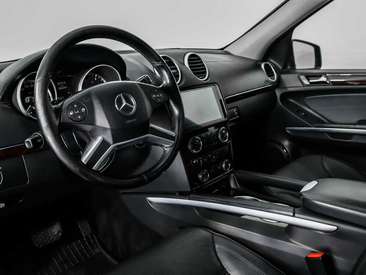 Б/У Мерседес-Бенц ГЛ-Класс 2011 года. Фото: #8