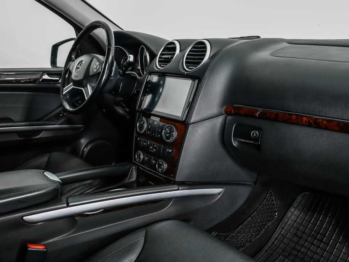 Б/У Мерседес-Бенц ГЛ-Класс 2011 года. Фото: #11