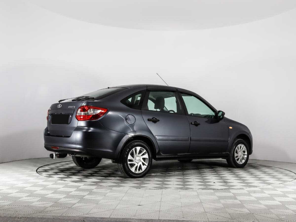 Б/У Лада (ВАЗ) Гранта 2015 года. Фото: #4