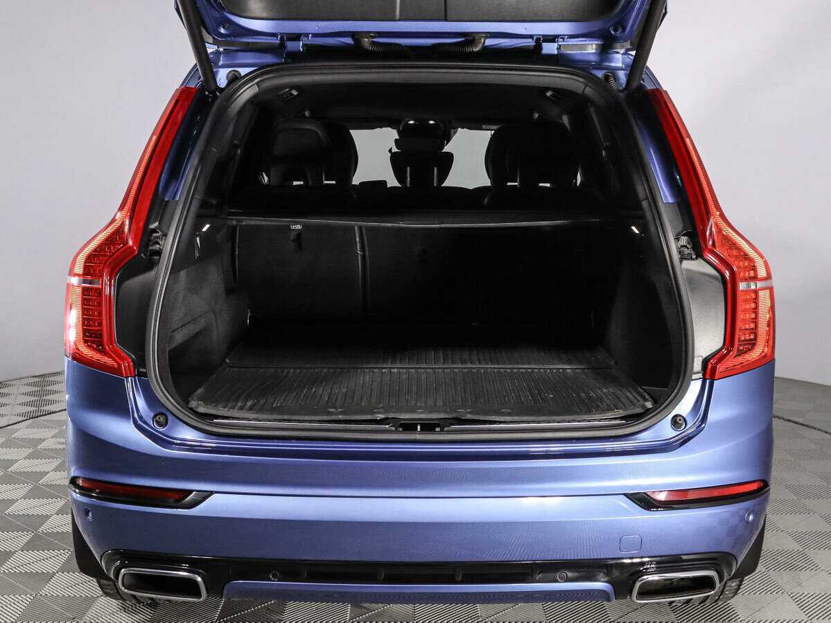 Б/У Вольво ИксЦ90 2019 года. Фото: #8