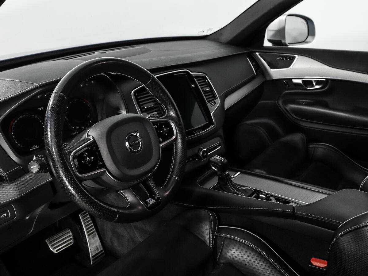 Б/У Вольво ИксЦ90 2019 года. Фото: #9