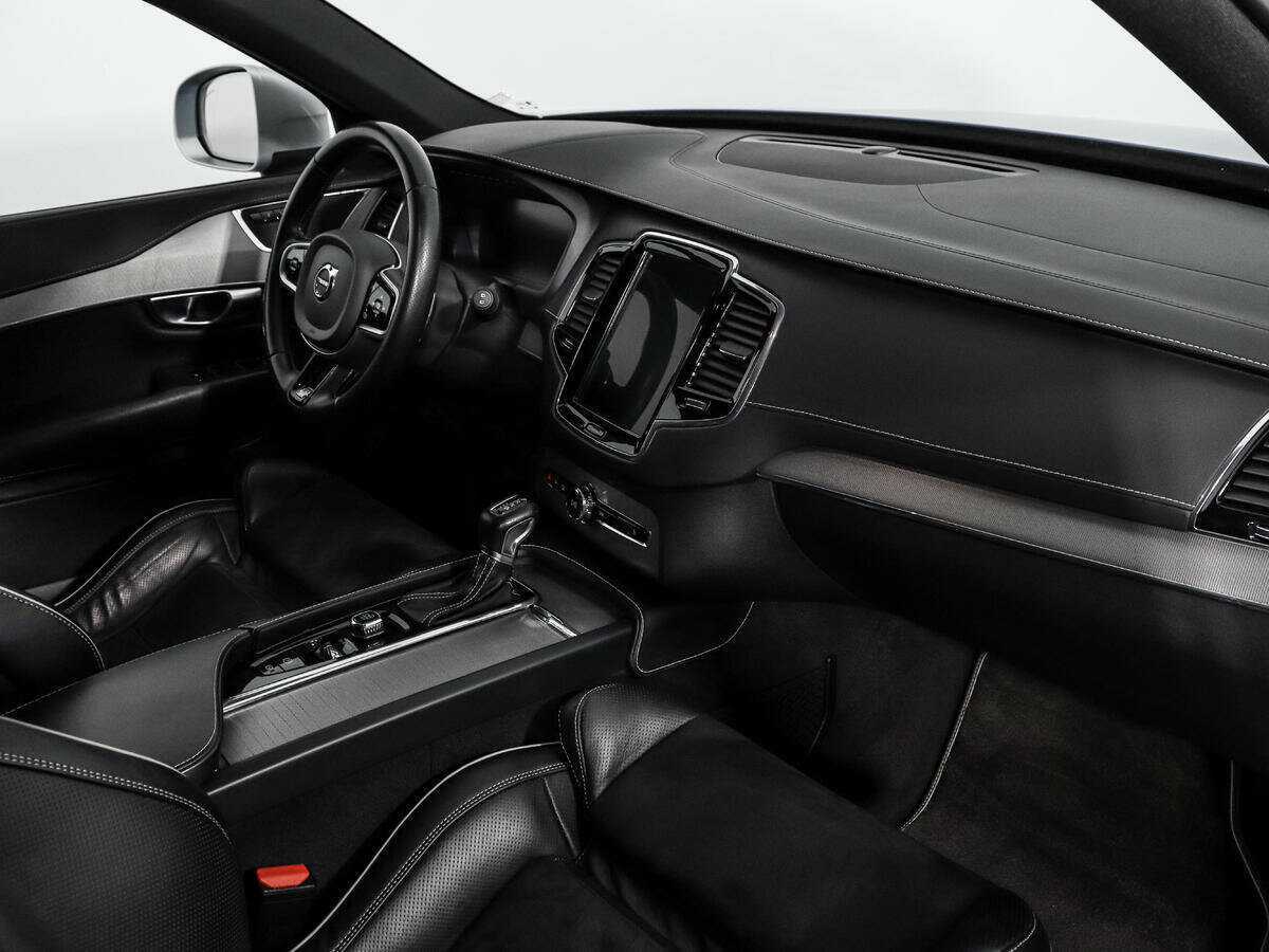 Б/У Вольво ИксЦ90 2019 года. Фото: #11