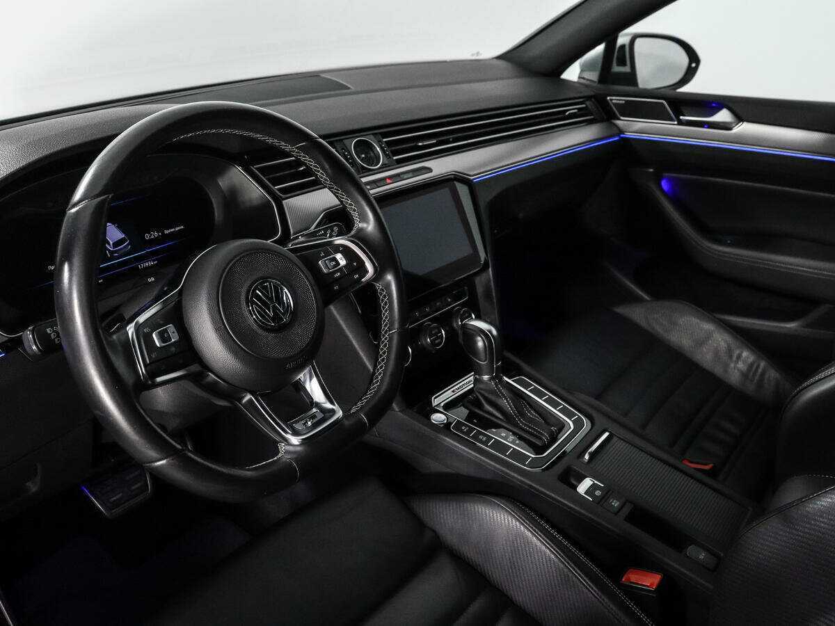 Б/У Фольксваген Пассат 2019 года. Фото: #8