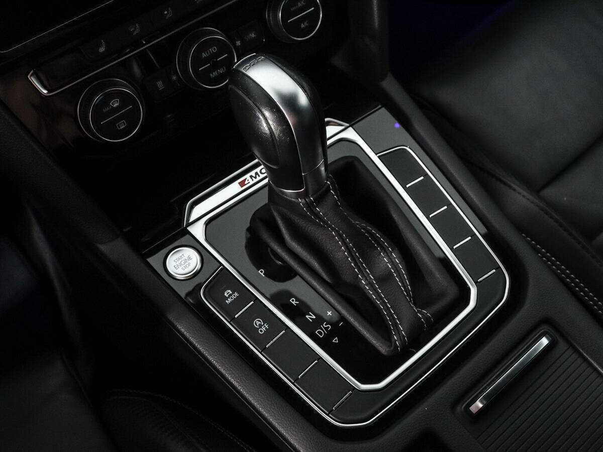 Б/У Фольксваген Пассат 2019 года. Фото: #9