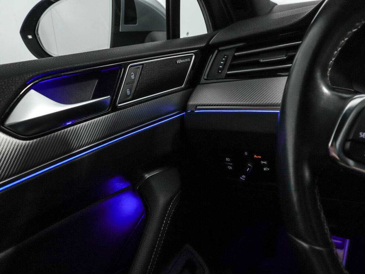 Б/У Фольксваген Пассат 2019 года. Фото: #16