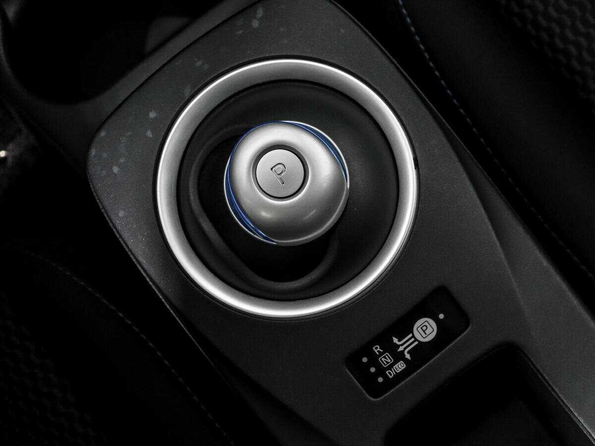 Б/У Ниссан Лиф 2013 года. Фото: #10