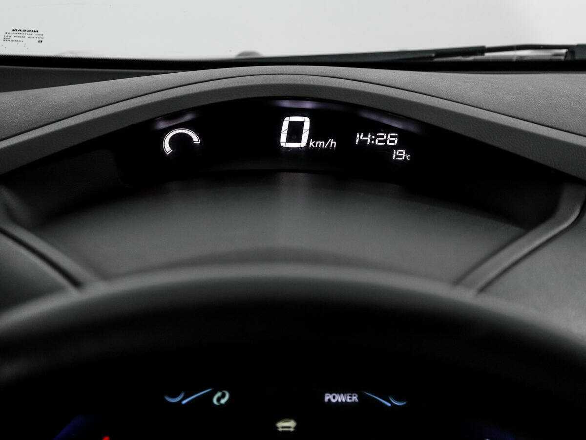 Б/У Ниссан Лиф 2013 года. Фото: #18