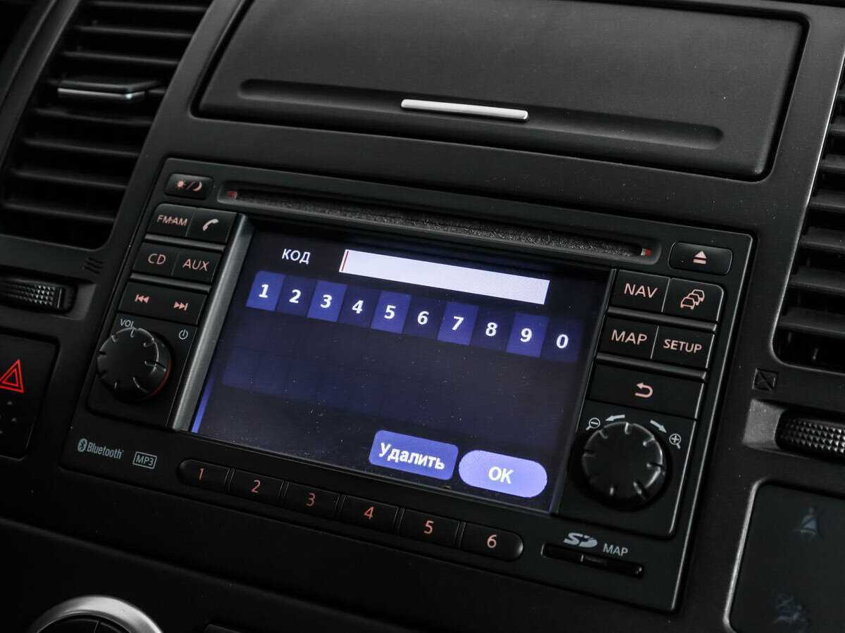 Б/У Ниссан Тиида 2010 года. Фото: #11