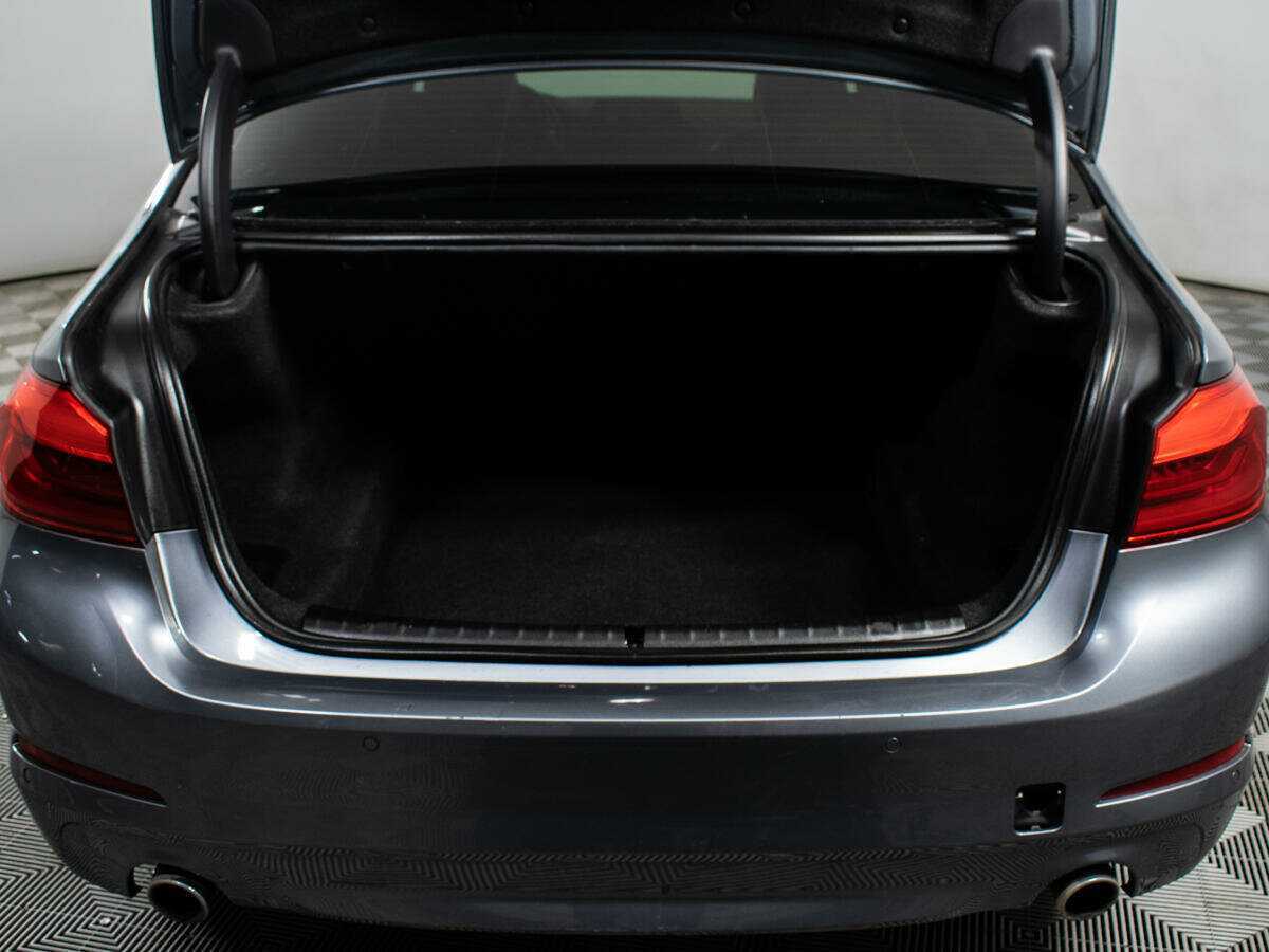 Б/У БМВ 5 серии 2018 года. Фото: #11