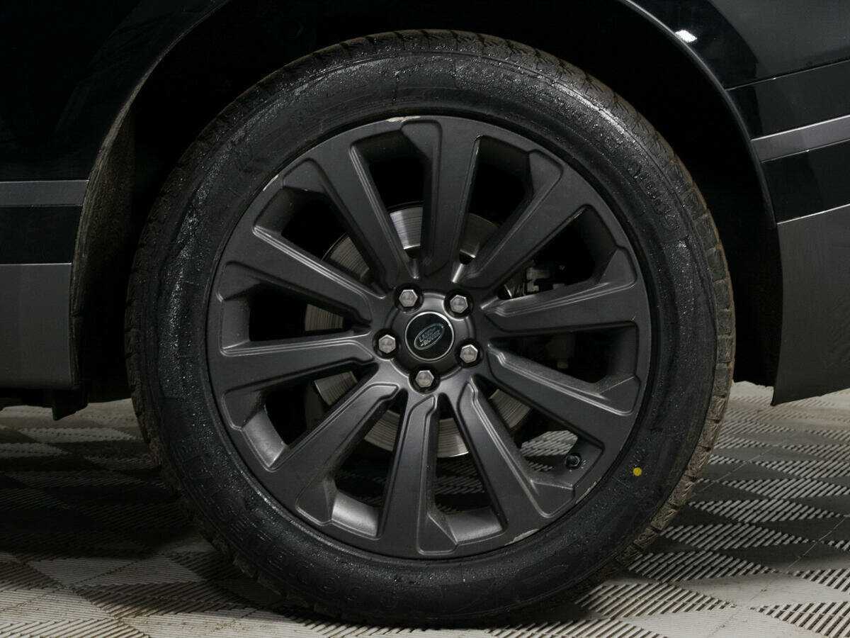 Б/У Лэнд Ровер Рэнж Ровер Велар 2017 года. Фото: #20