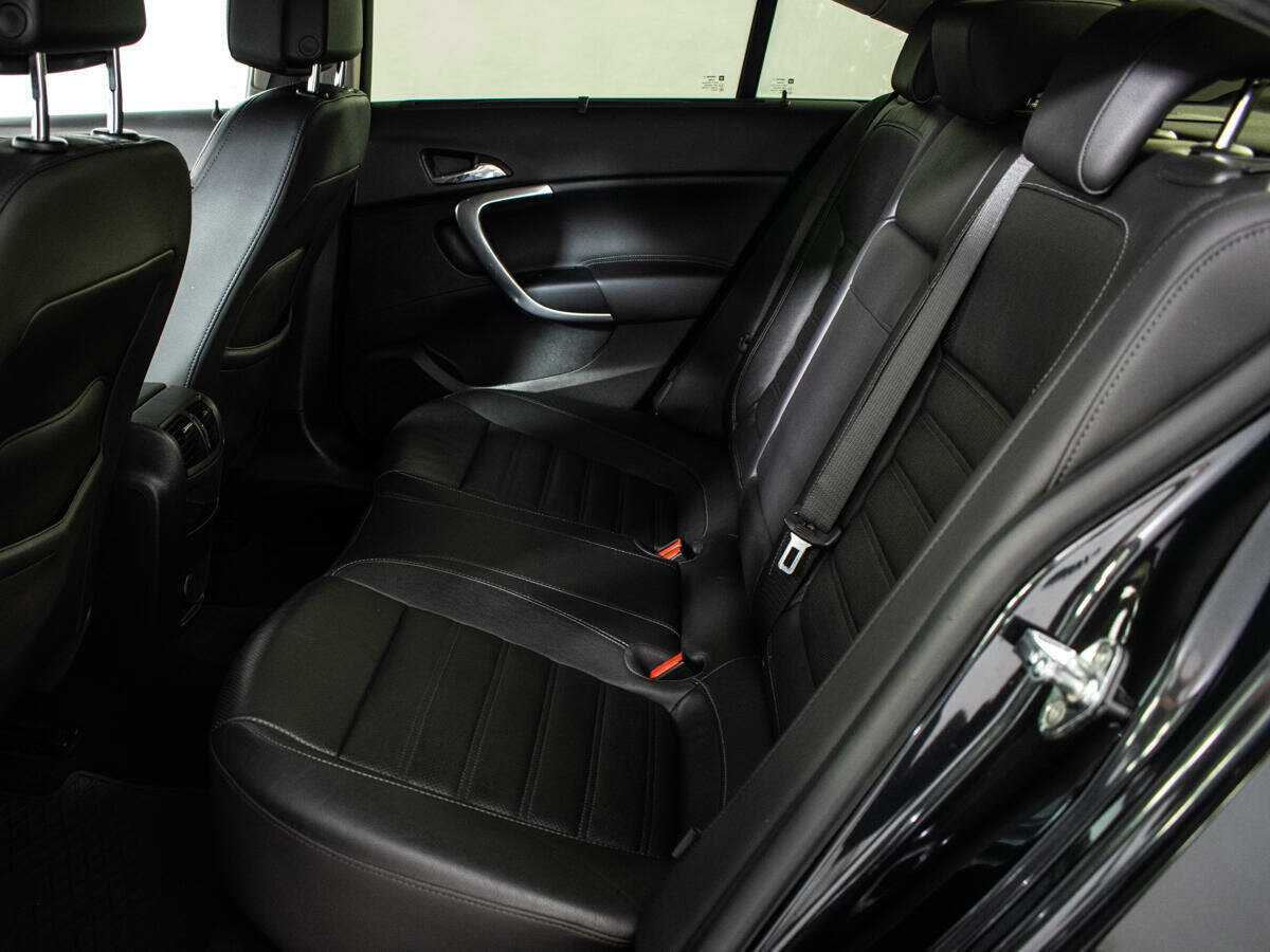 Б/У Опель Инсигния 2011 года. Фото: #8