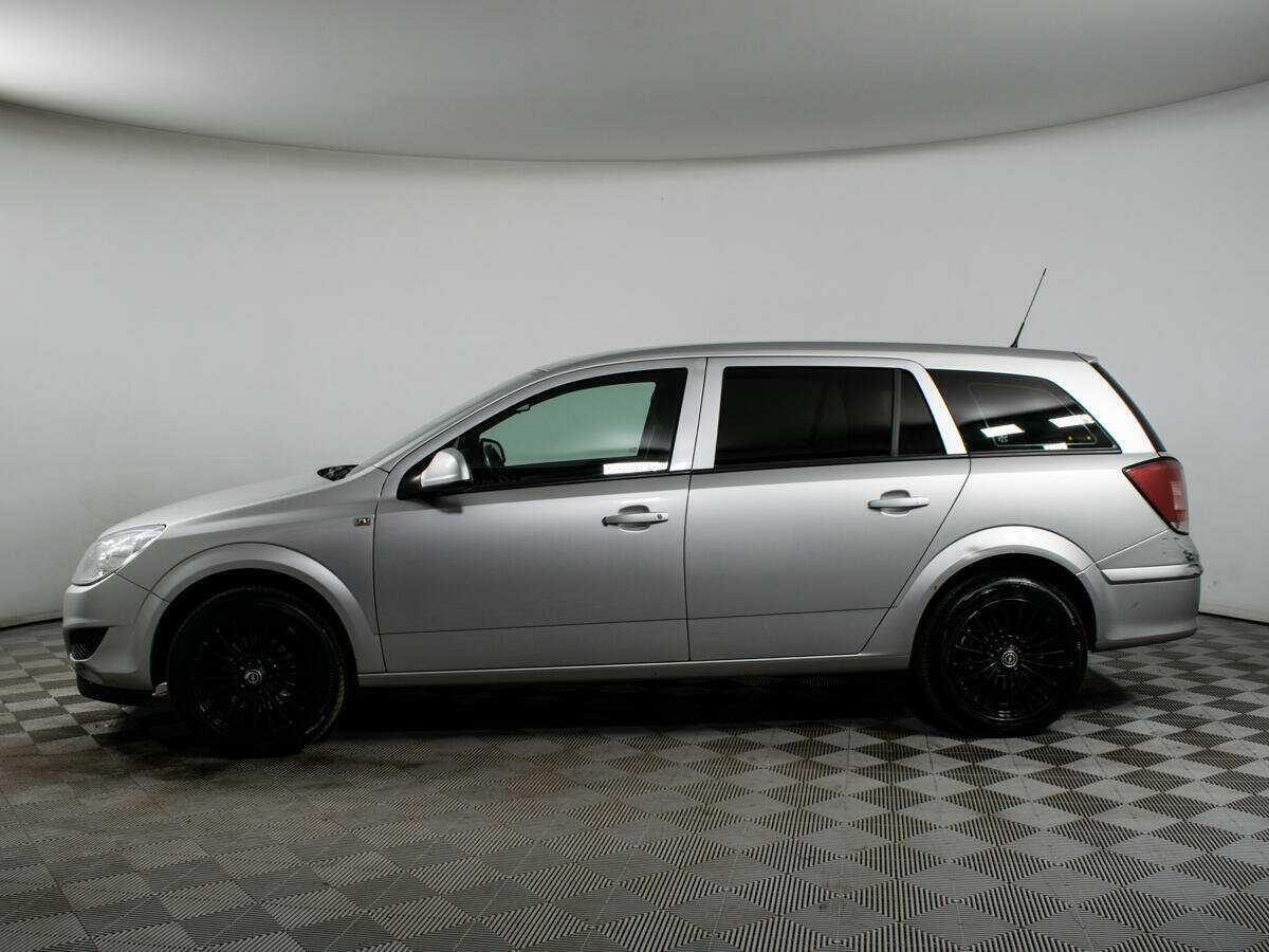 Б/У Опель Астра 2014 года. Фото: #7