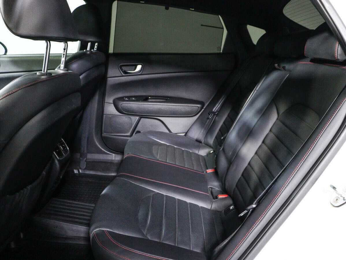 Б/У Киа Оптима 2018 года. Фото: #7