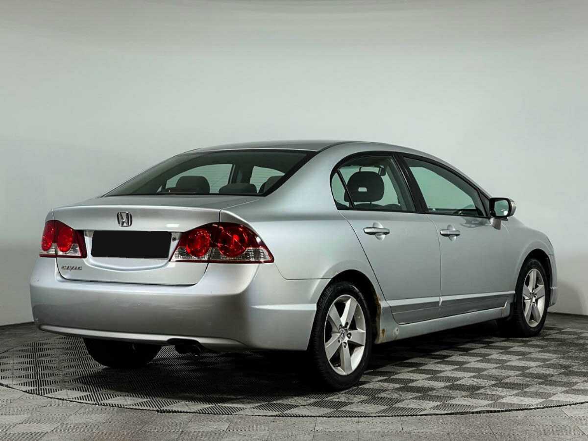 Б/У Хонда Цивик 2006 года. Фото: #4