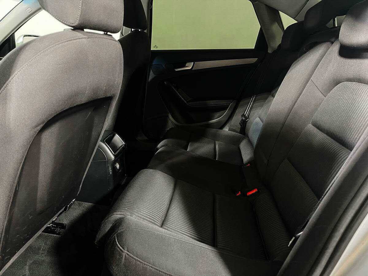 Б/У Ауди А4 2013 года. Фото: #7