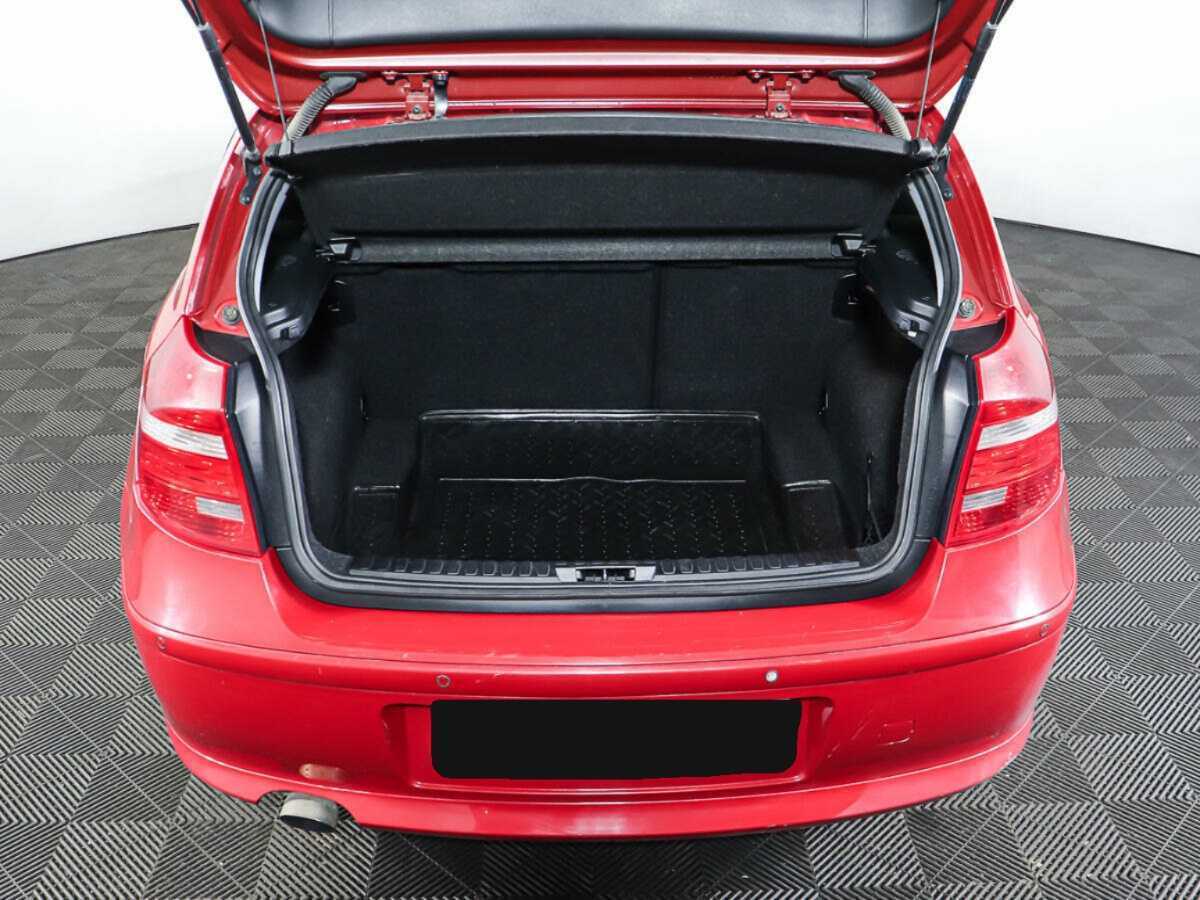 Б/У БМВ 1 серии 2011 года. Фото: #9