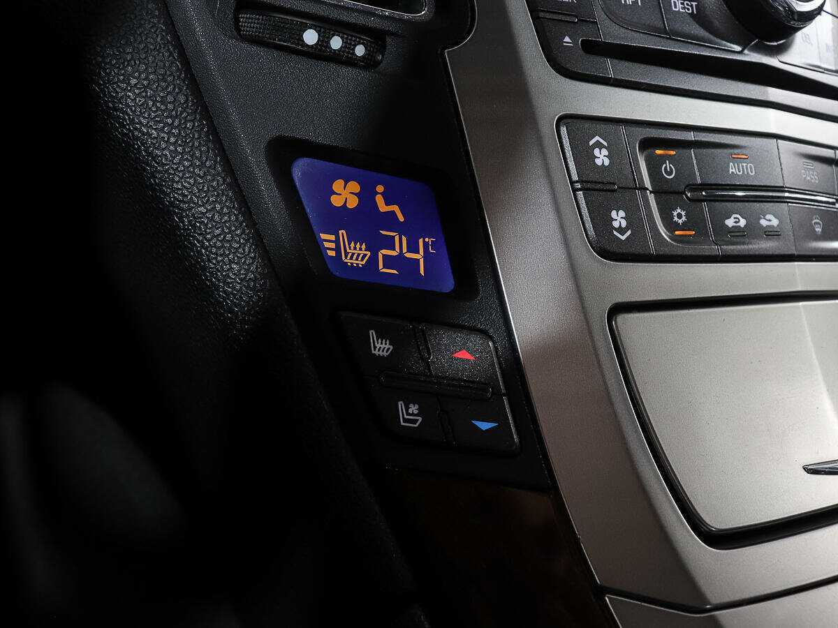 Б/У Кадиллак КТС 2008 года. Фото: #17