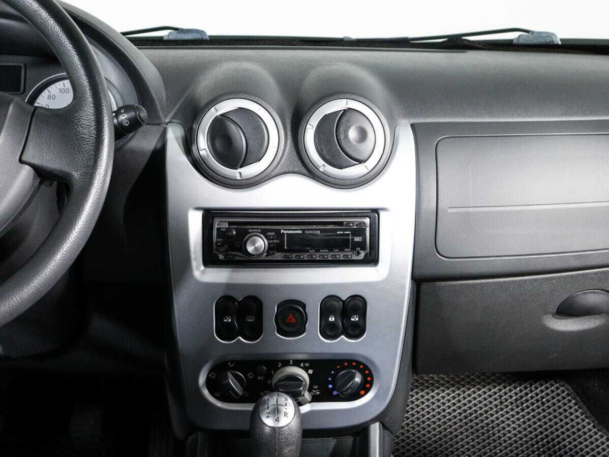 Б/У Рено Сандеро 2011 года. Фото: #11