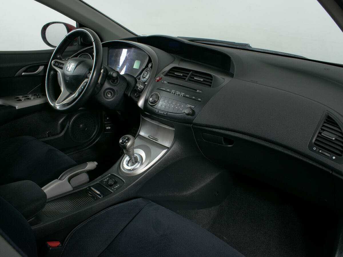 Б/У Хонда Цивик 2008 года. Фото: #6