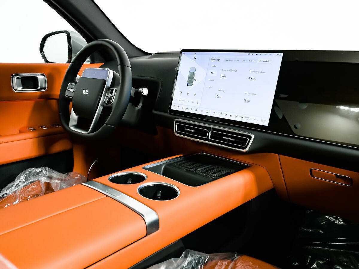 Б/У ЛиСян Л7 2024 года. Фото: #6