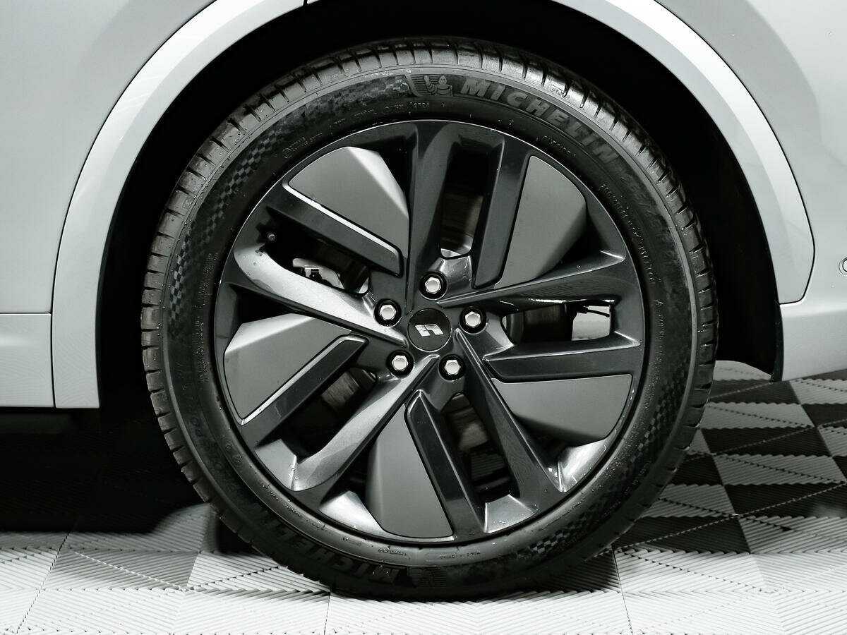 Б/У ЛиСян Л7 2024 года. Фото: #11