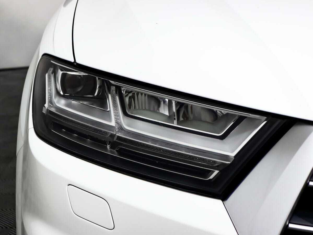 Б/У Ауди К7 2015 года. Фото: #14