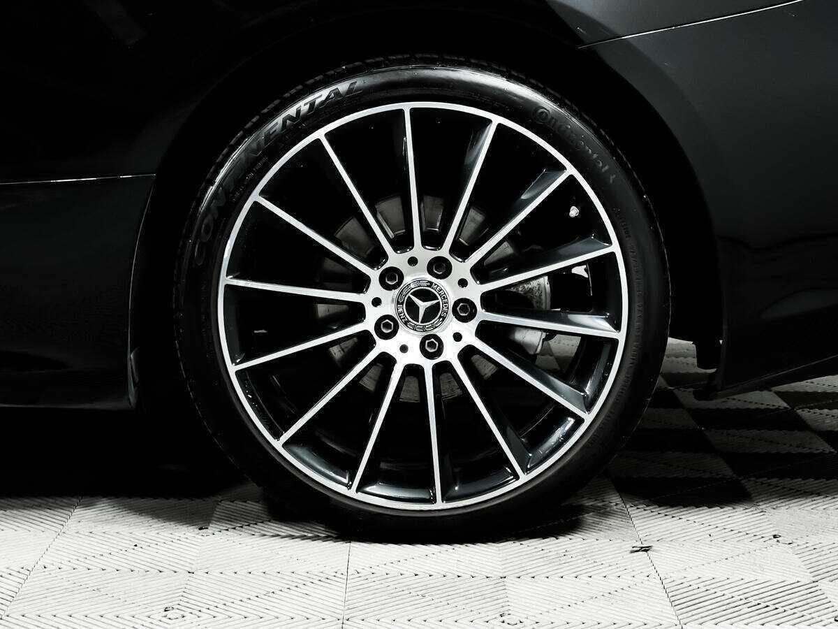 Б/У Мерседес-Бенц Е-Класс 2018 года. Фото: #11