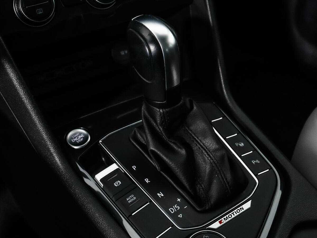 Б/У Фольксваген Тигуан 2019 года. Фото: #9