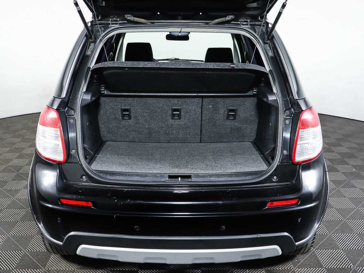 Б/У Сузуки С-Икс4 2010 года. Фото: #9