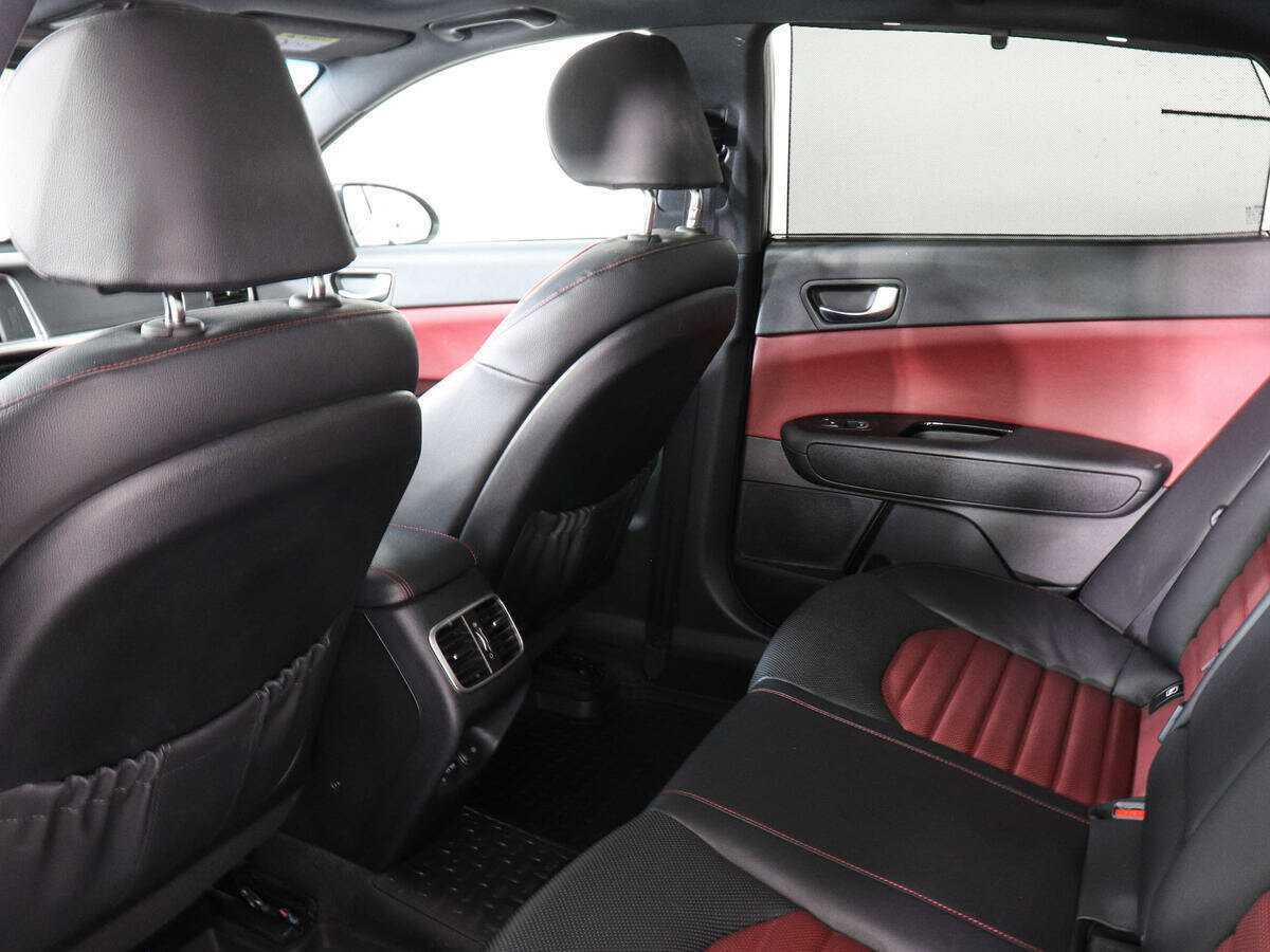 Б/У Киа Оптима 2018 года. Фото: #11