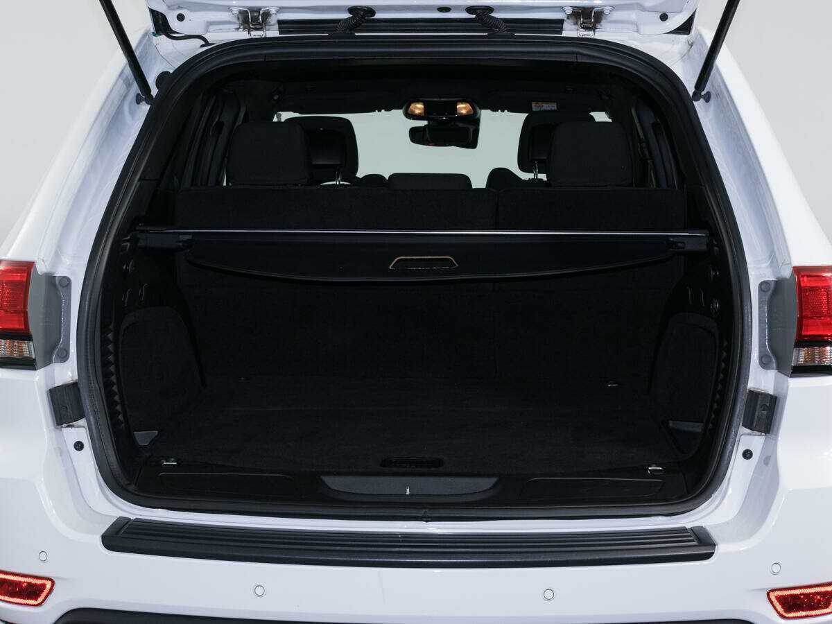 Б/У Джип Гранд Чироки 2018 года. Фото: #8