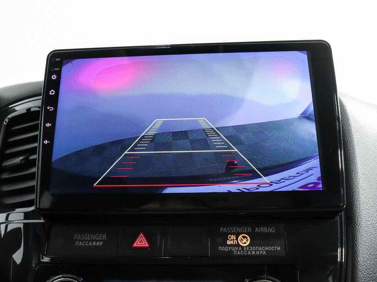 Б/У Митсубиши Оутлэндер 2017 года. Фото: #16