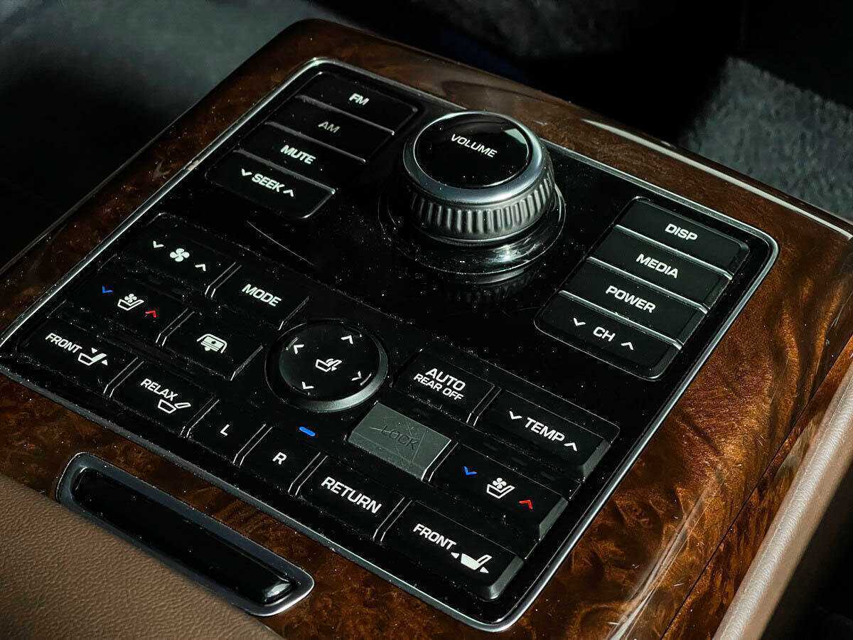 Б/У Хендай Экус 2014 года. Фото: #16