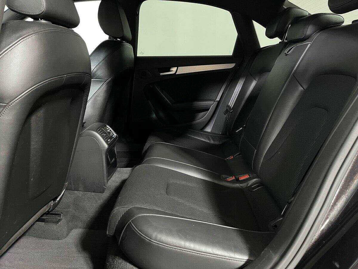 Б/У Ауди А4 2011 года. Фото: #7