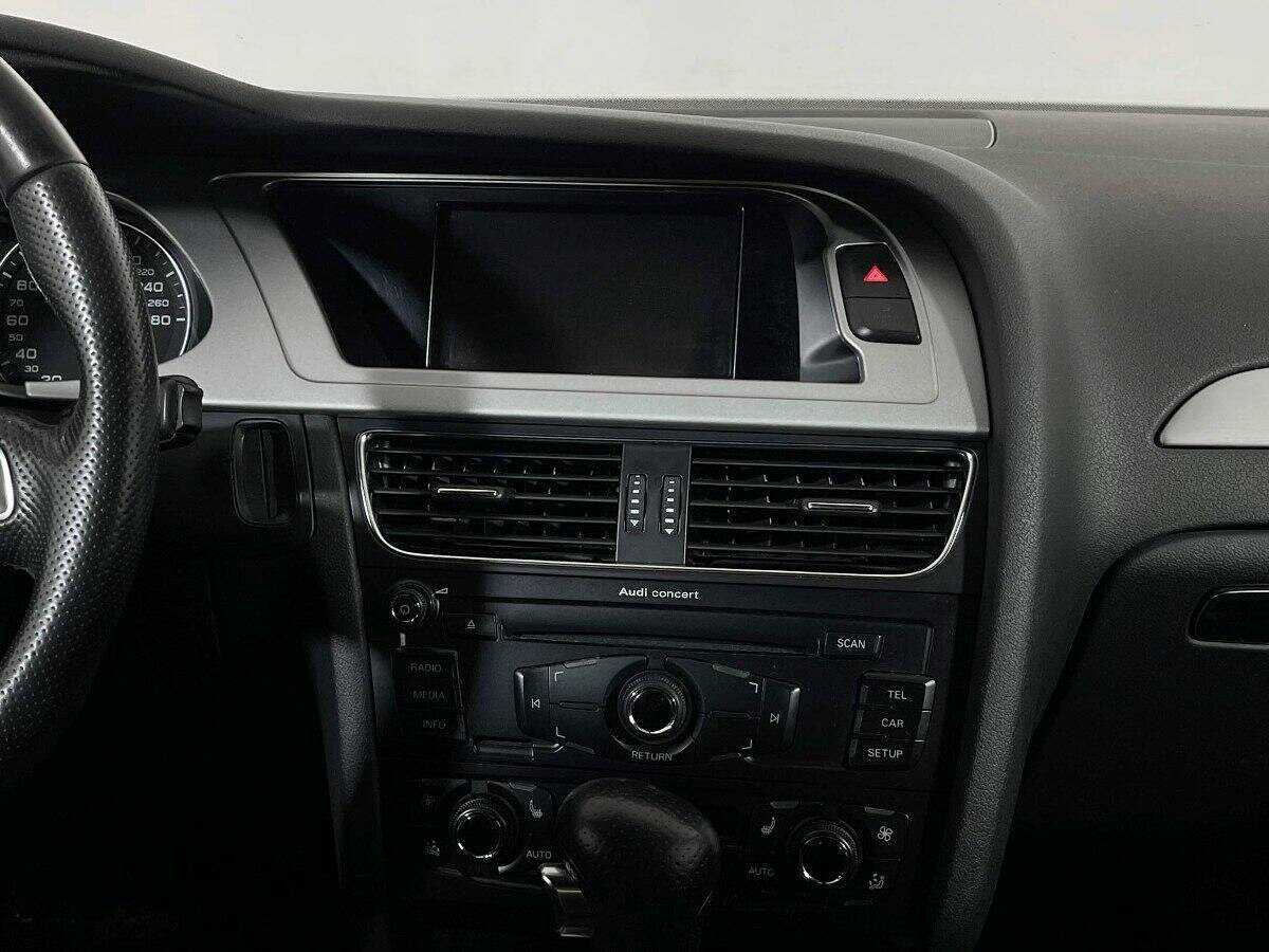 Б/У Ауди А4 2011 года. Фото: #9