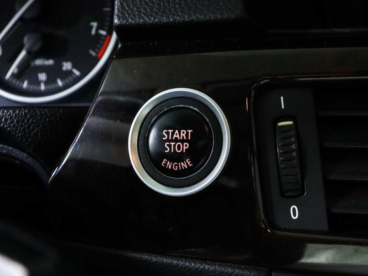 Б/У БМВ 3 серии 2011 года. Фото: #16