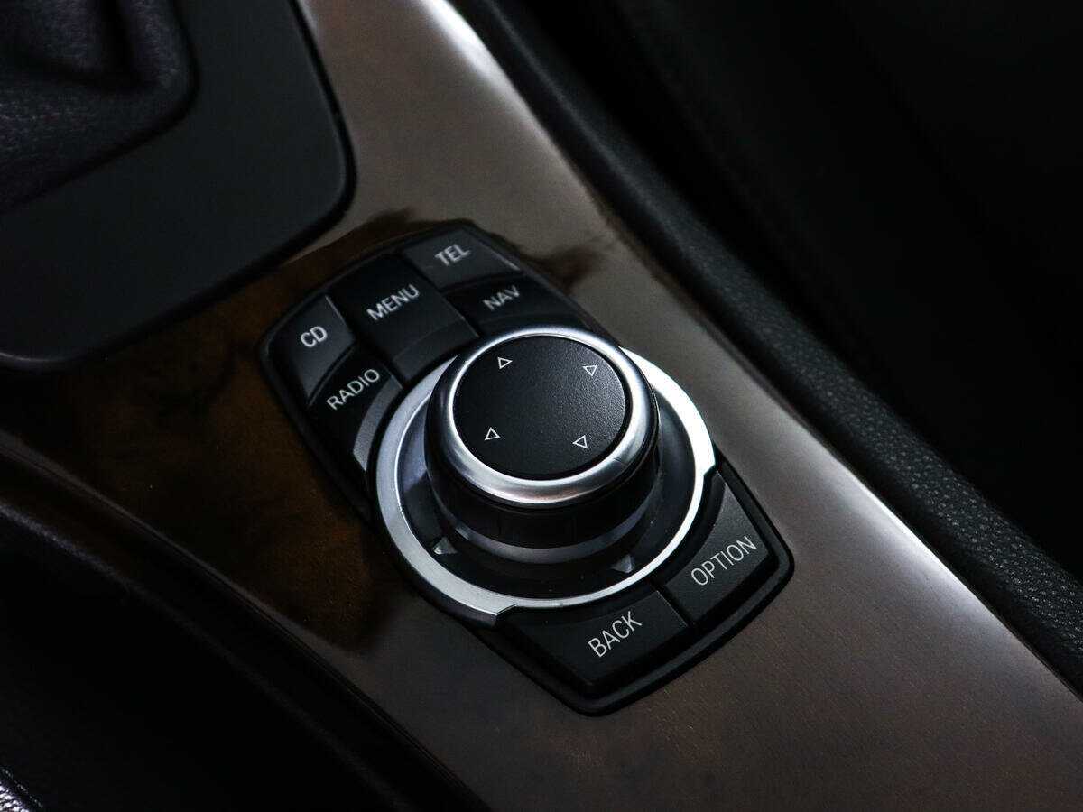 Б/У БМВ 3 серии 2011 года. Фото: #17