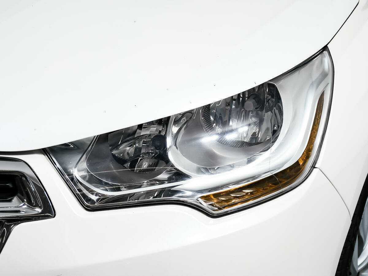 Б/У Ситроен Ц4 2016 года. Фото: #11